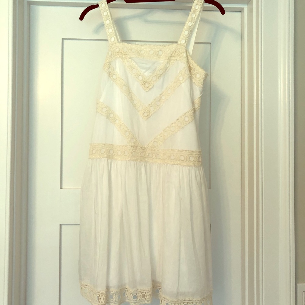 White lace Anne Taylor Petite dress size 0